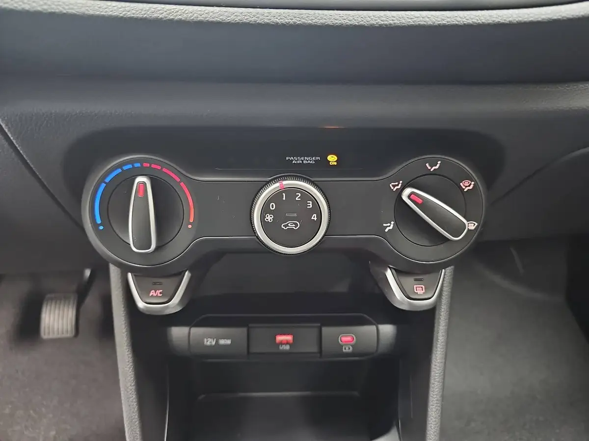KIA PICANTO 1.0 GDI CORE MJ26 NAVI KAMERA