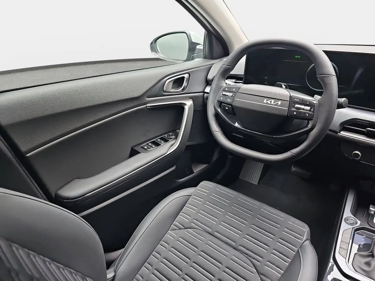 KIA XCEED 1.6 T-GDI 150 DCT SPIRIT MJ27 SOUND