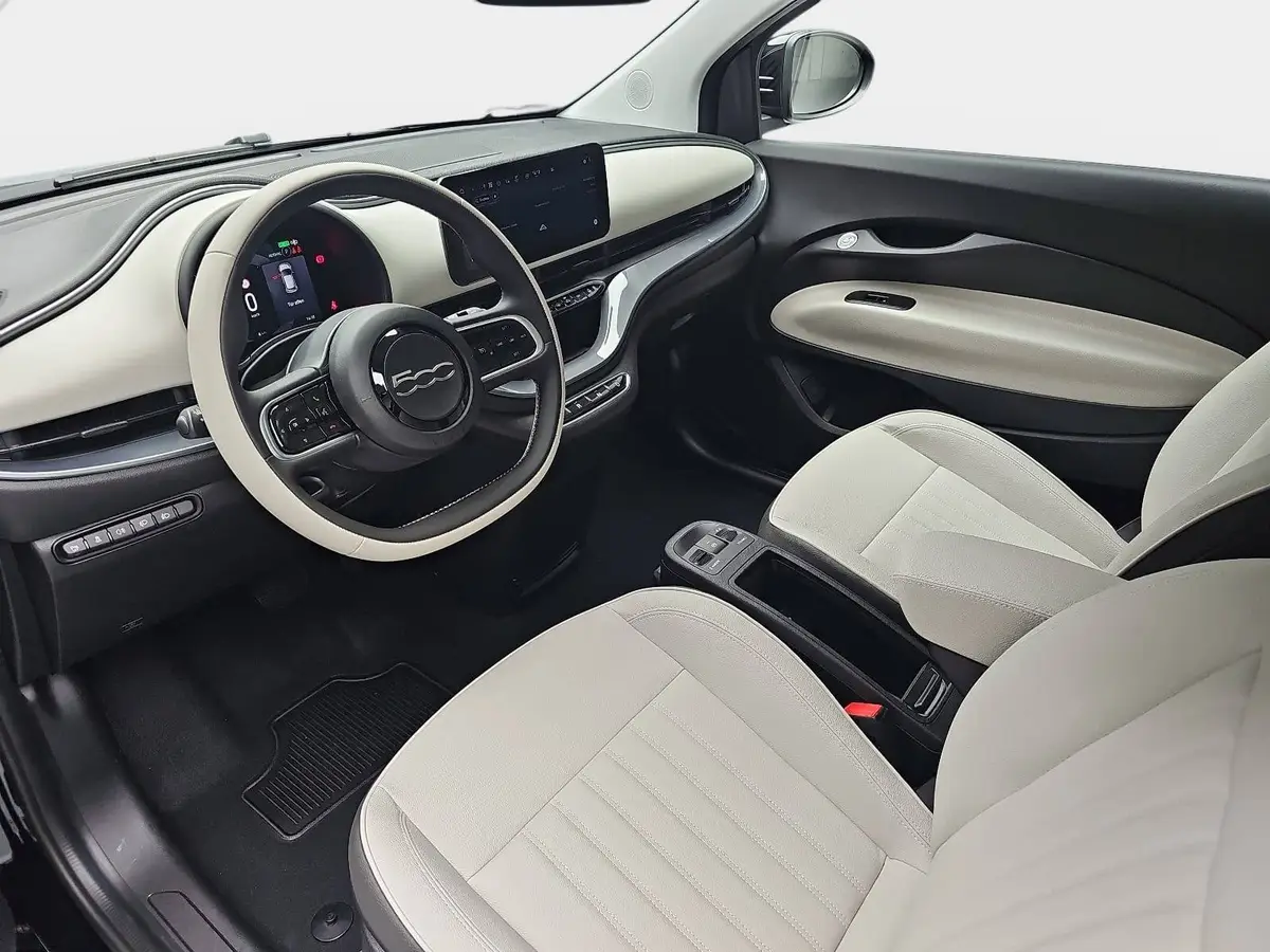FIAT 500 ELEKTRO 42 KWH LA PRIMA MJ26
