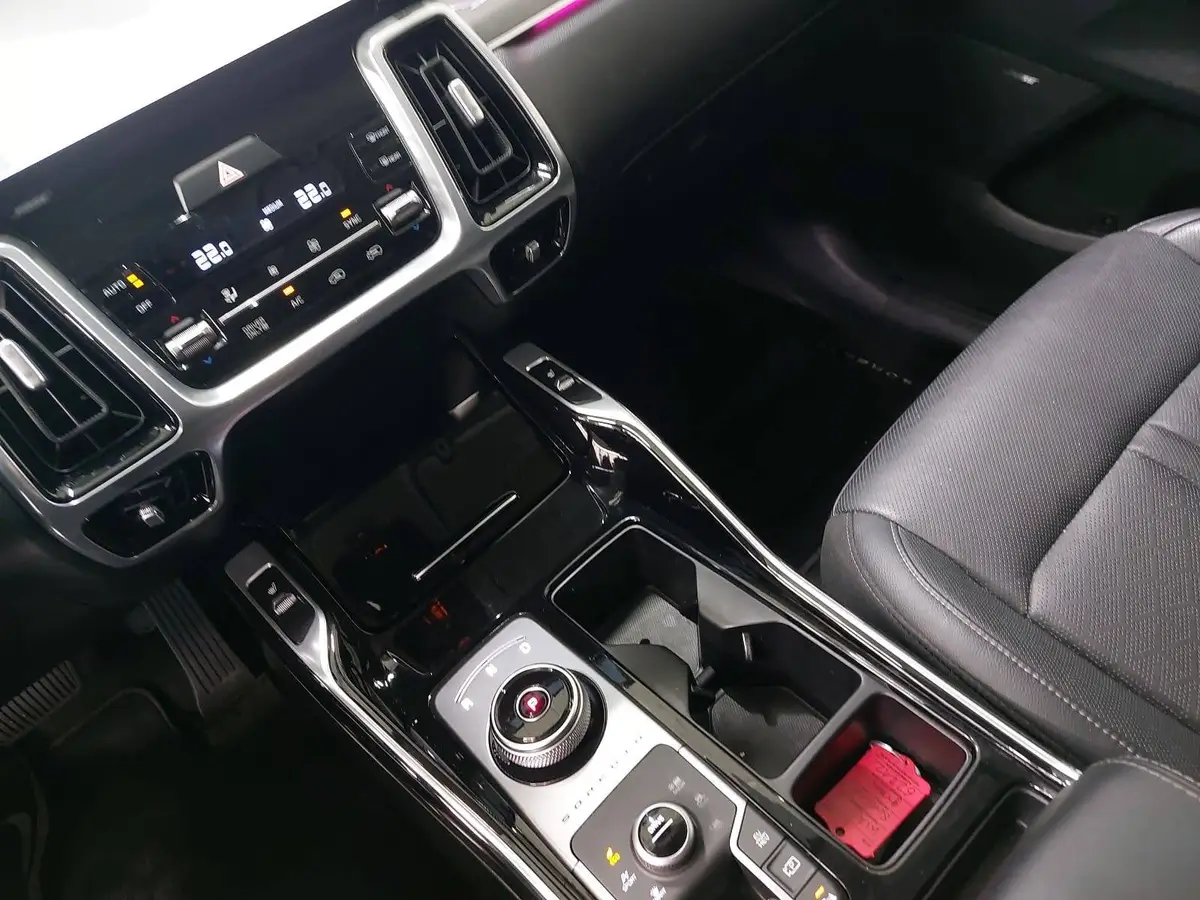 KIA SORENTO 1.6T PLUG-IN-HYBRID AWD AT6 SPIRIT MJ23 ASSIST+