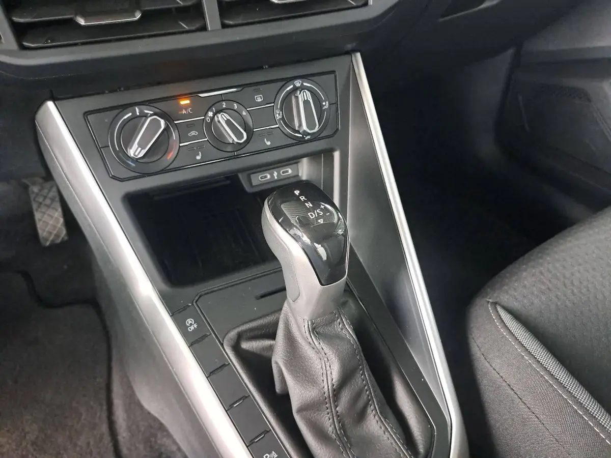 VW TAIGO 1.0 TSI DSG LIFE NAVI LED ACC LM