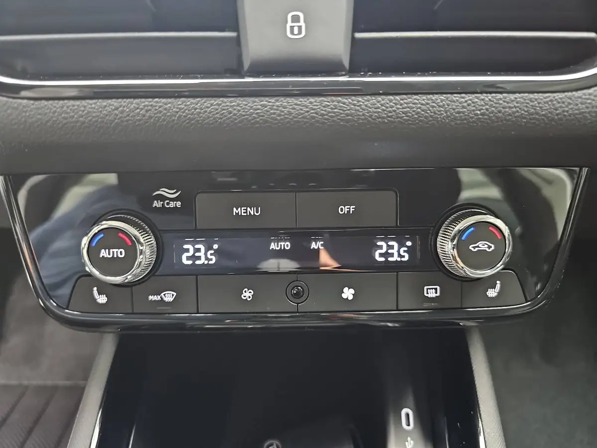 SKODA KAMIQ 1.0 TSI DSG CLASSIC LED KAMERA LM