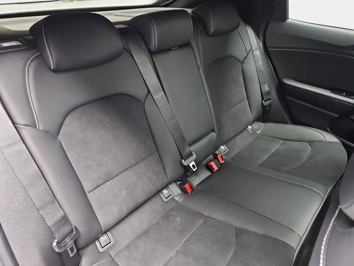 KIA XCEED 1.6 T-GDI 180 DCT GT-LINE MJ26 LEDER GLASDACH