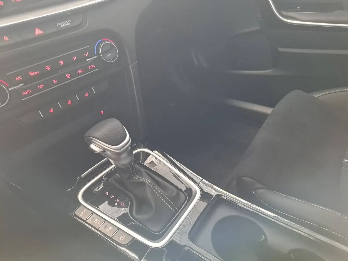 KIA CEED SW 1.5 T-GDI DCT7 GT-LINE TECHNOLOGIE LEDER PERFORMANCE