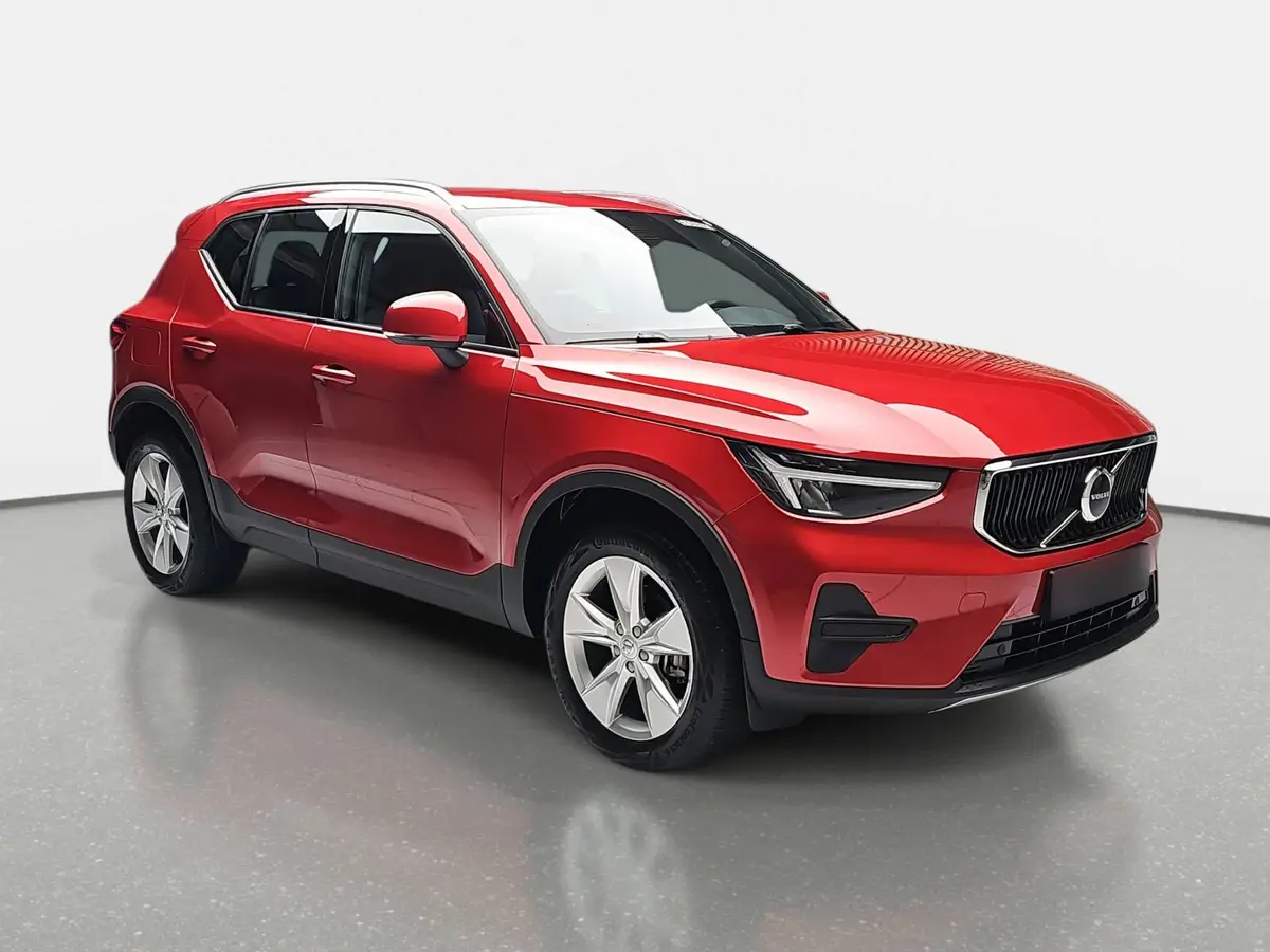 VOLVO XC40 T2 2WD AUTO. CORE NAVI LED EL.HECKKL. PDC KAMERA L