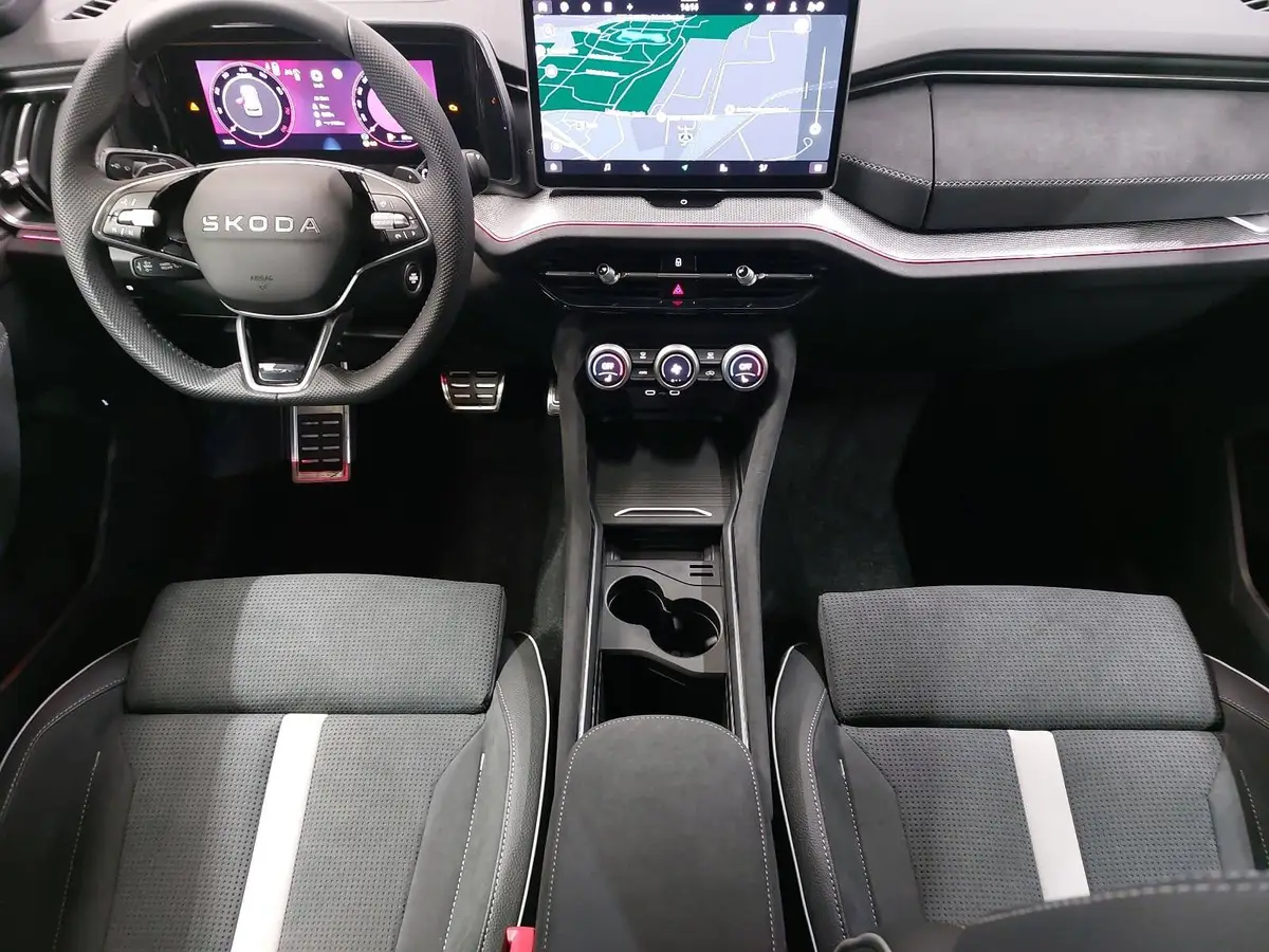 SKODA KODIAQ 1.5 TSI DSG SPORTLINE NAVI LED ACC PANO WINTER AHK