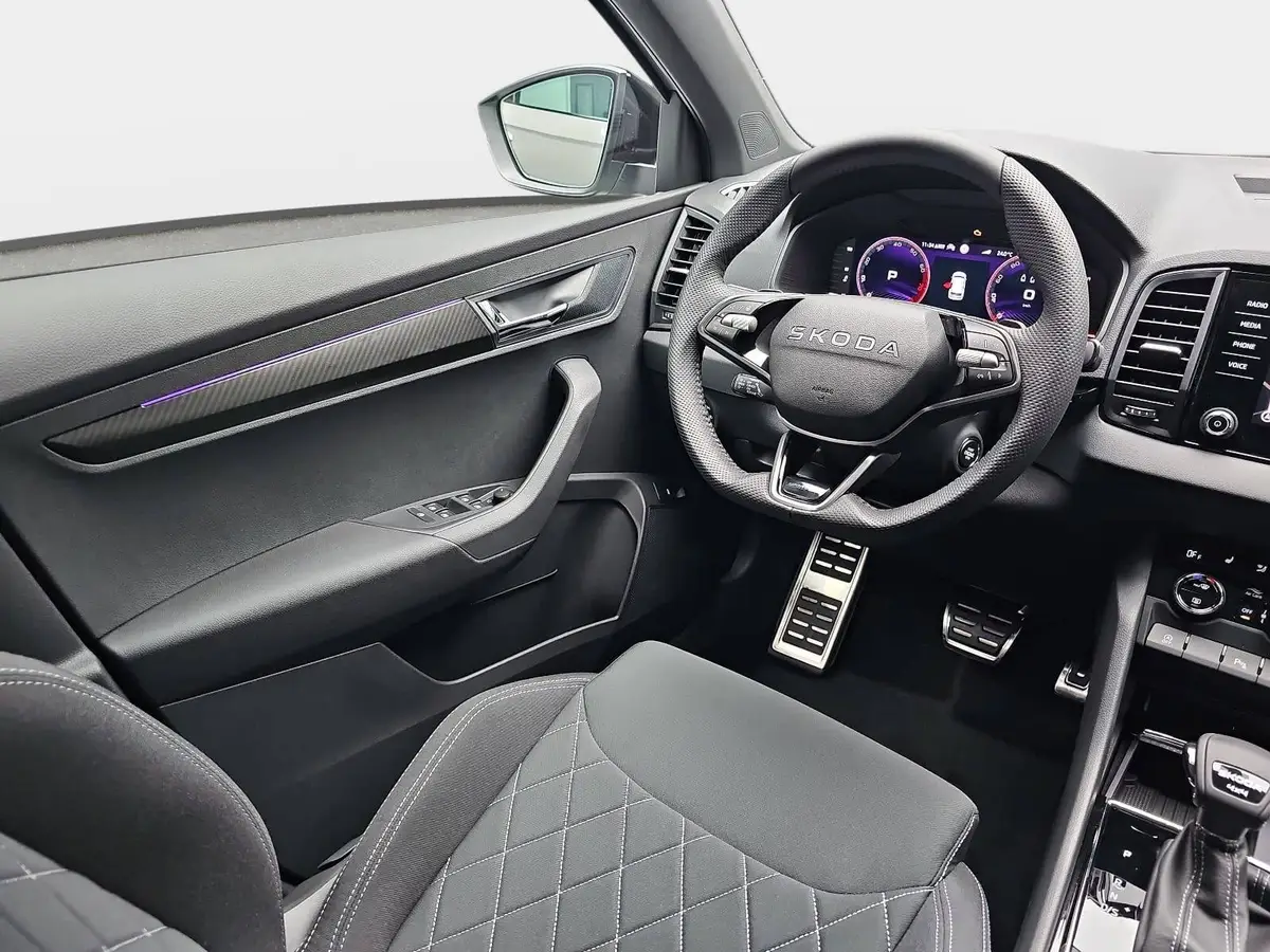 SKODA KAROQ 2.0 TSI DSG SPORTLINE 4X4 NAVI LED