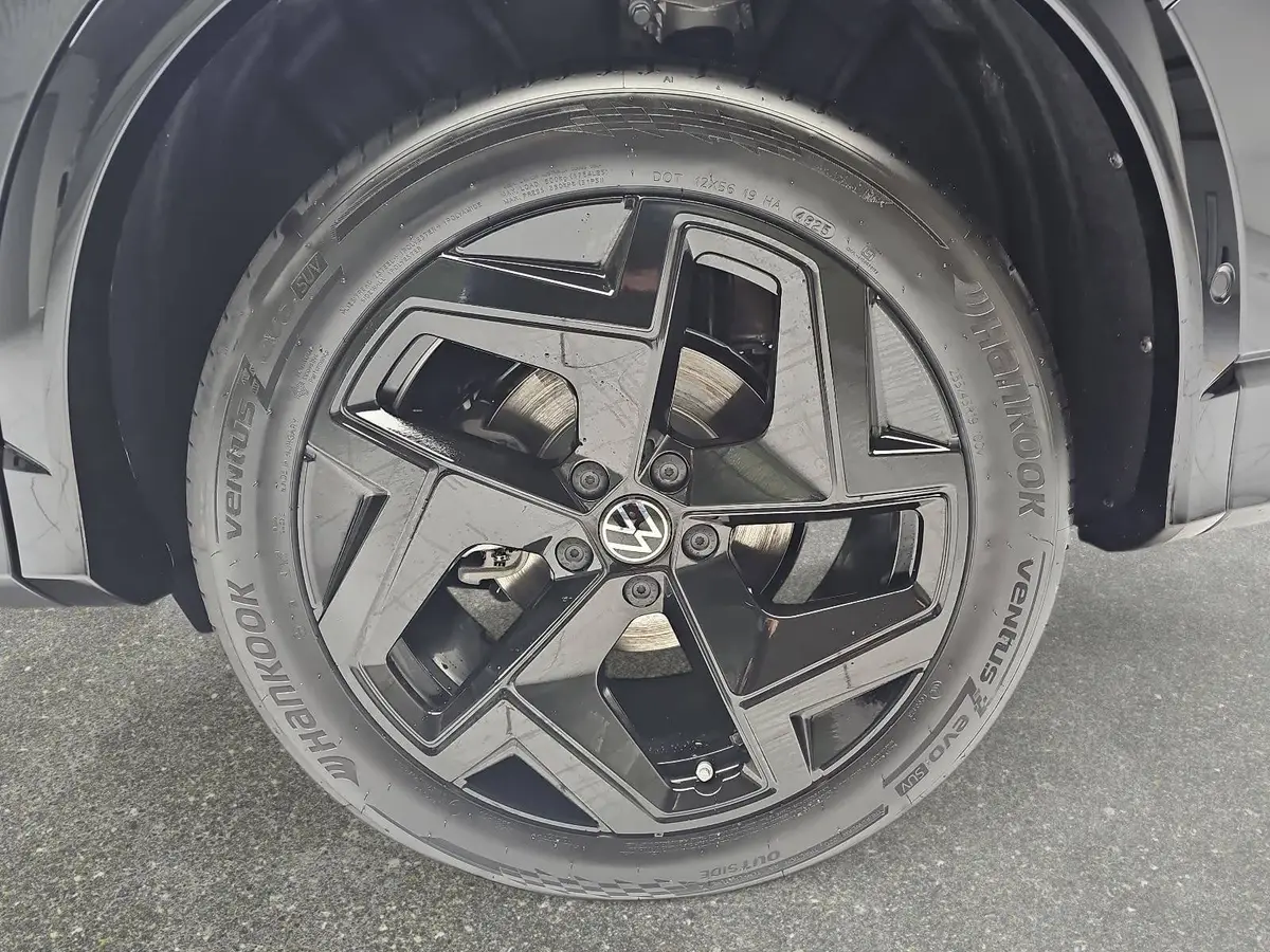 VW TIGUAN 2.0 TDI DSG R-LINE NAVI LED PANO
