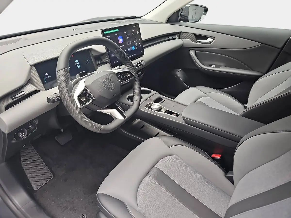 MG S5 EV 64 KWH MY25 LUXURY