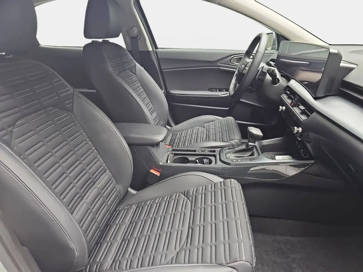 KIA XCEED 1.6 T-GDI 150 DCT SPIRIT MJ27 SOUND