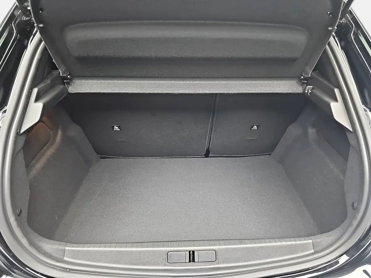 PEUGEOT 208 1.2 HYBRID 110 E-DSC6 GT KLIMA LED MIRROR-SCREEN K