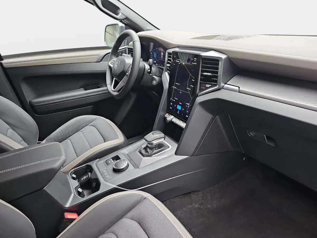 VW AMAROK 3.0 TDI AUTO. DOKA AVENTURA 4M NAVI LED EL.RO AHK