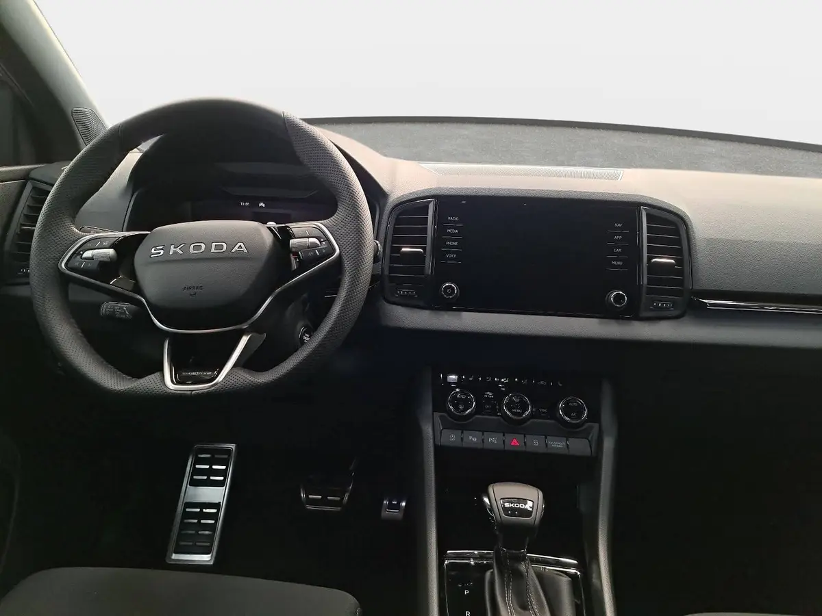 SKODA KAROQ 1.5 TSI DSG SPORTLINE NAVI LED-MATRIX PANO CANTON 