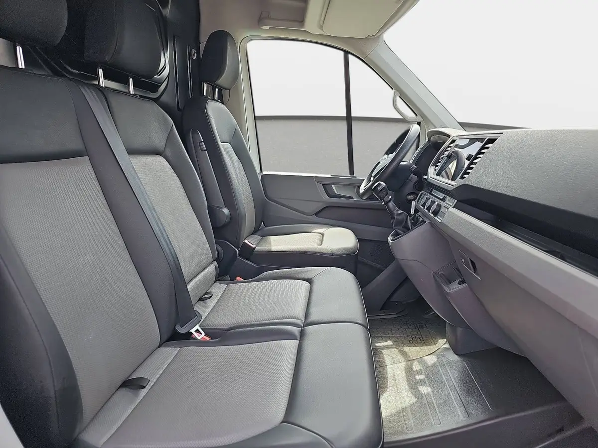 VW CRAFTER 35 TDI L4H3 FWD NAVI KLIMA 3-SITZER PDC AHK