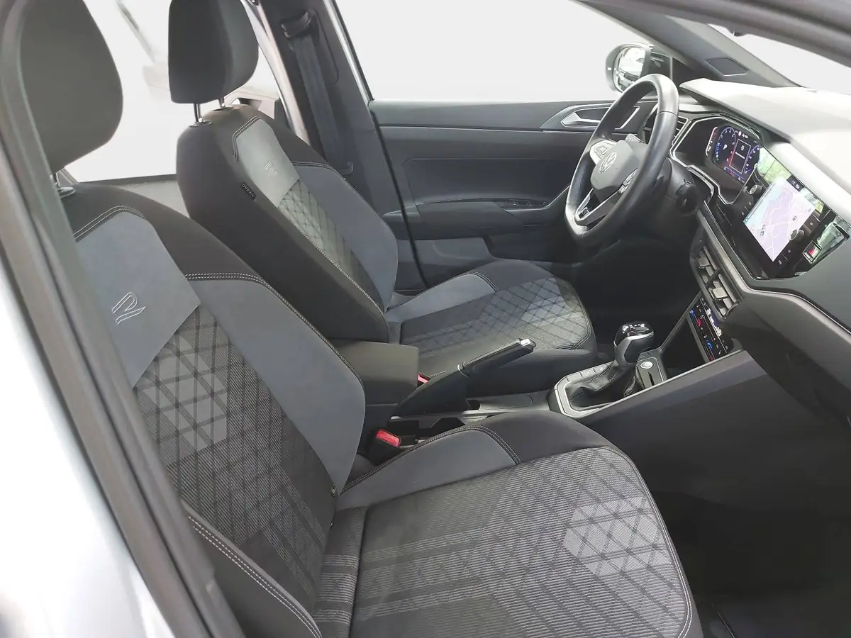 VW TAIGO 1.0 TSI DSG R-LINE NAVI MATRIX LM18