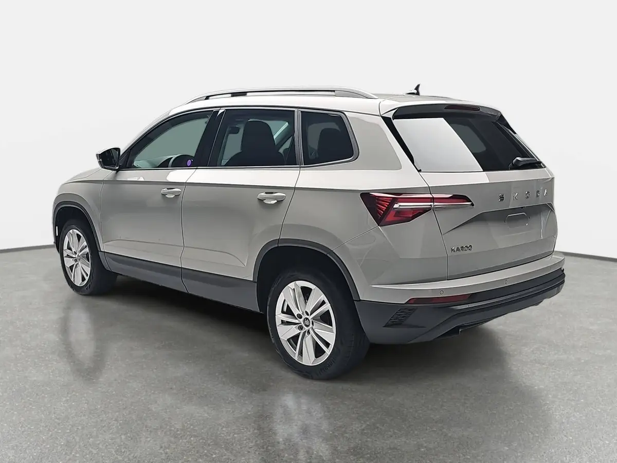 SKODA KAROQ 1.5 TSI DSG FAMILY LED KAMERA LM17