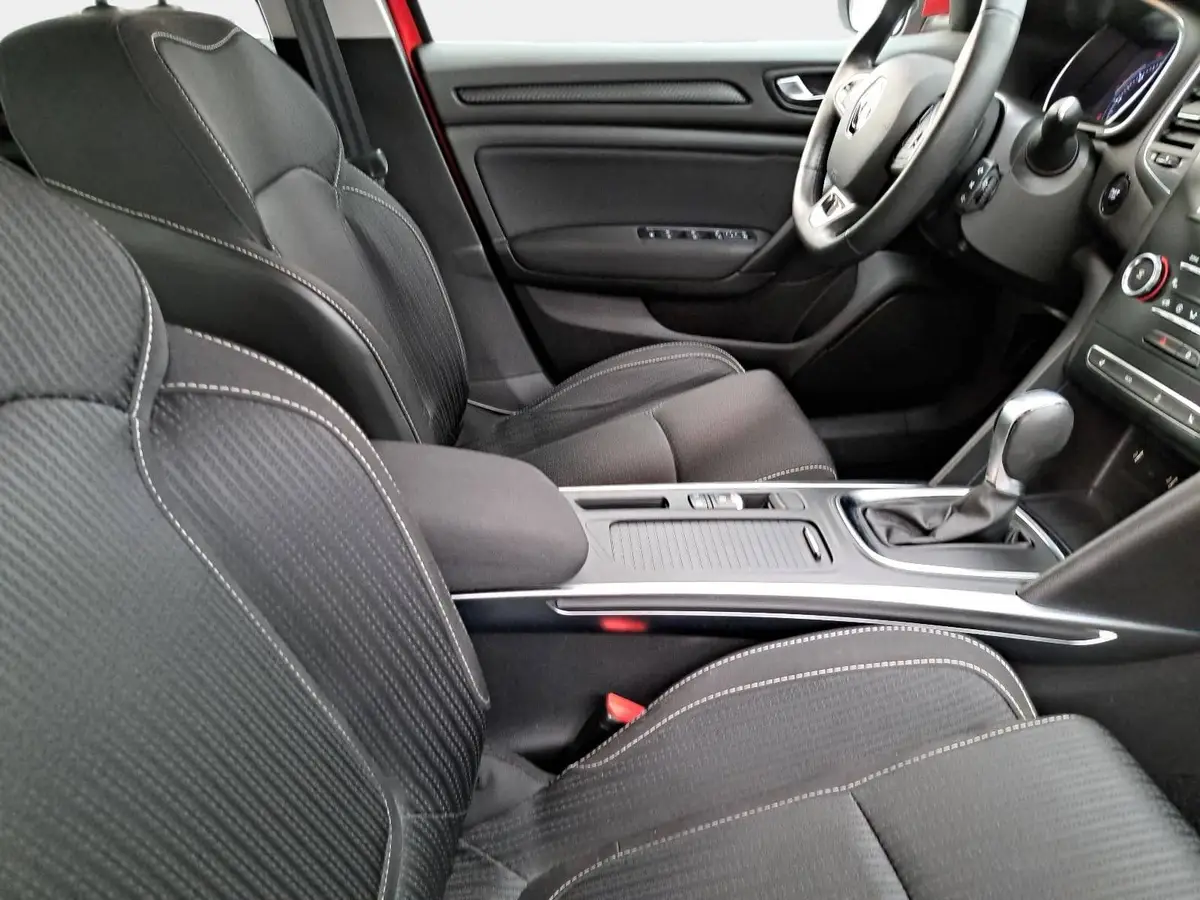 RENAULT MEGANE 1.3 TCE BUSINESS EDITION