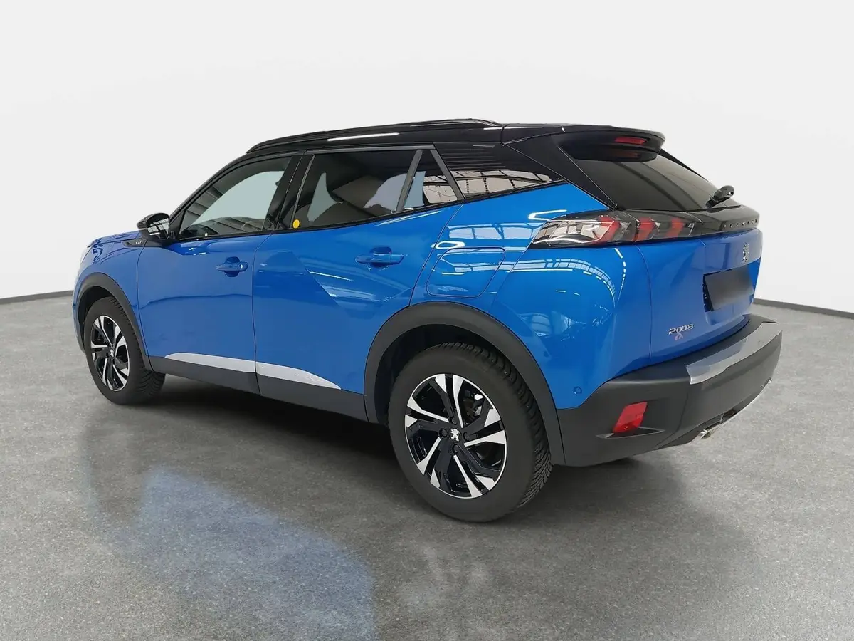 PEUGEOT 2008 1.2 PURETECH GT AHK ACC P-ASSIST