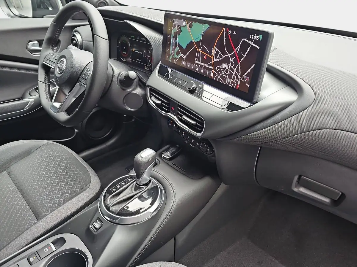 NISSAN JUKE 1.6 HYBRID AUTO. N-CONNECTA WINTER FRONTSCHEIBENHEIZUNG