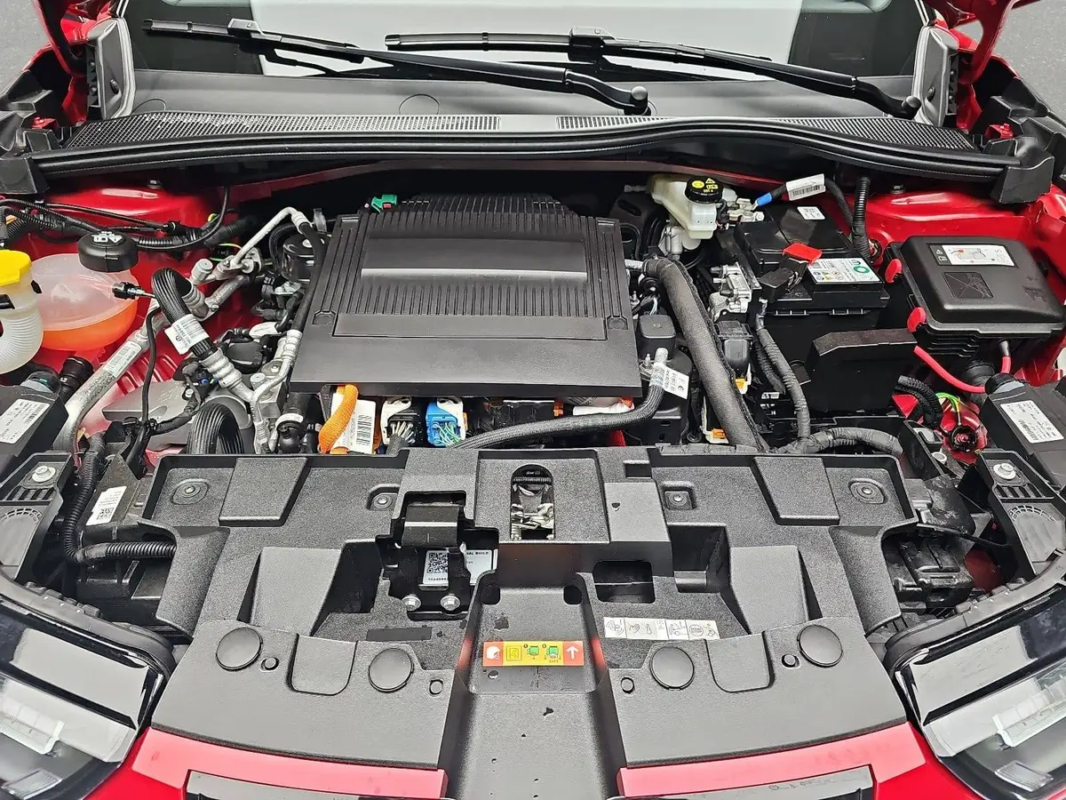 ALFA ROMEO JUNIOR ELETTRICA 54 KWH TI TECHNOLOGIE-PAKET