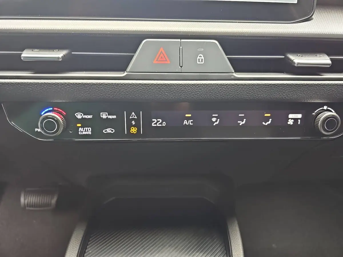 KIA STONIC 1.0 T-GDI 100 DCT VISION MJ26 SITZH. NAVI