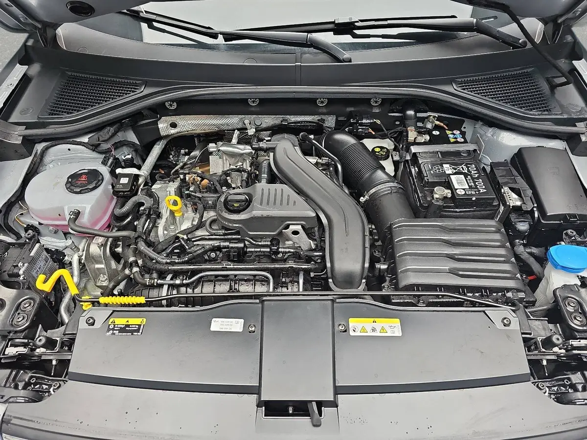 VW T-ROC 1.5 TSI DSG GOAL NAVI LED KLIMAAUTO ACC KAMERA AHK