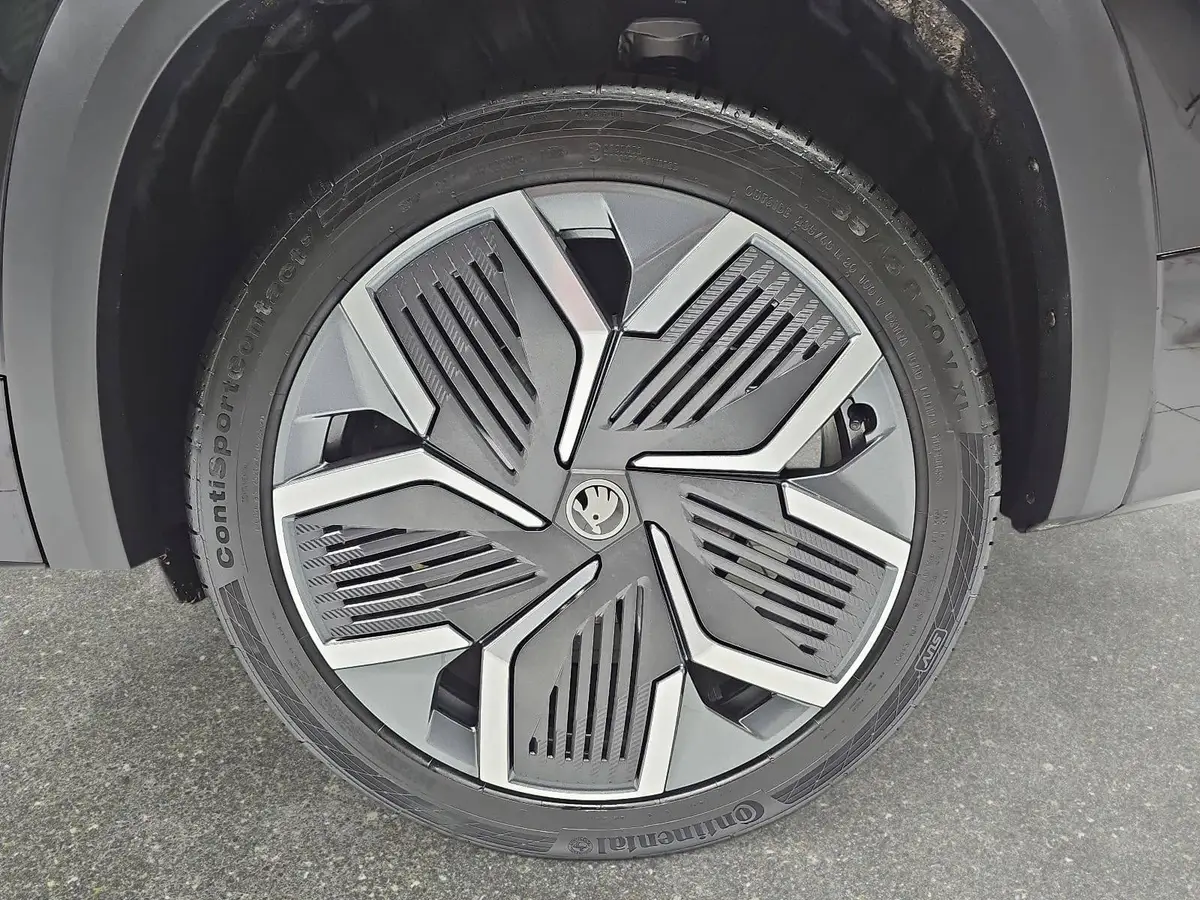 SKODA KODIAQ 1.5 TSI DSG SPORTLINE NAVI LED ACC WINTER 7-S KAME