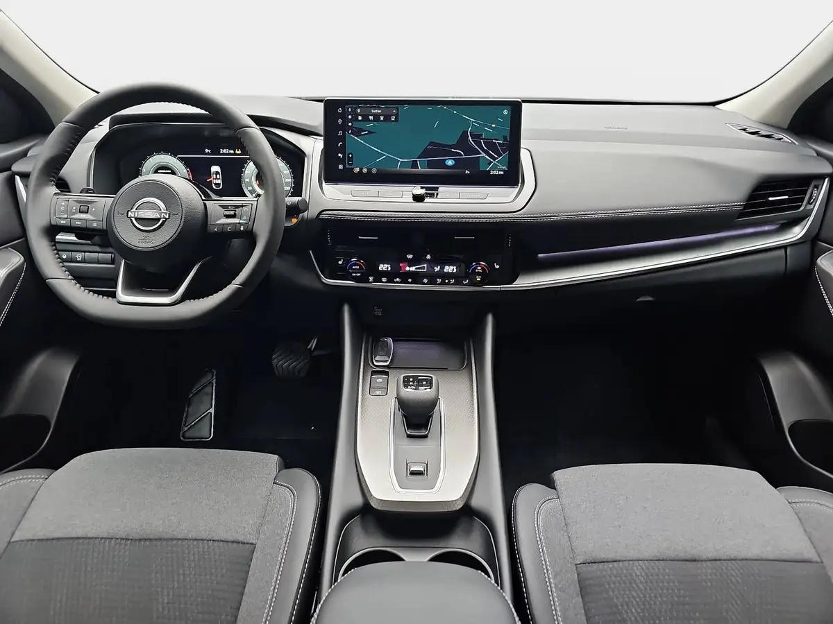 NISSAN QASHQAI 1.3 DIG-T XTRONIC N-CONNECTA PANO WINTER