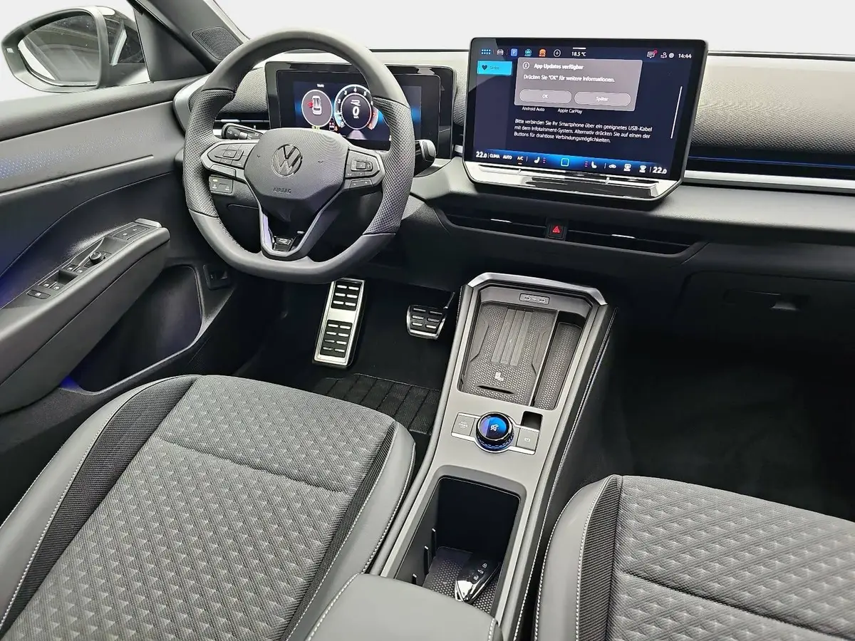 VW T-ROC 1.5 ETSI DSG R-LINE MATRIX PANO LM20