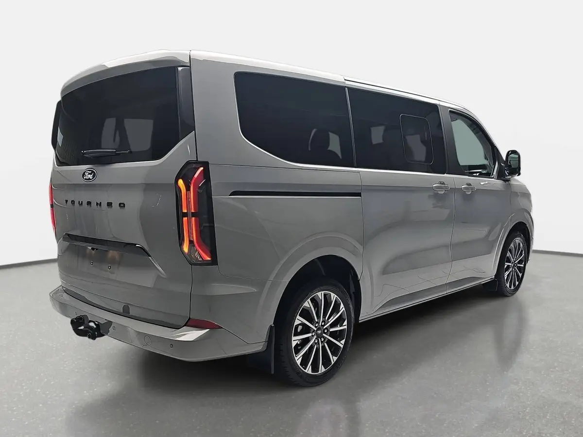 FORD TOURNEO CUSTOM 2.0 EB AUTO. L1 TITANIUM X