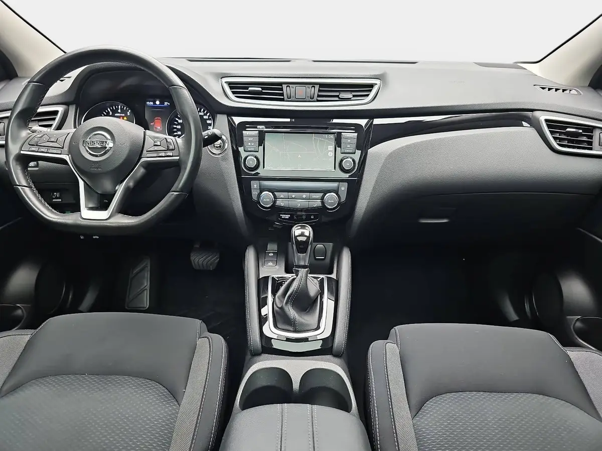 NISSAN QASHQAI 1.3 DIG-T DCT ZAMA NAVI WINTER LM18 PANO