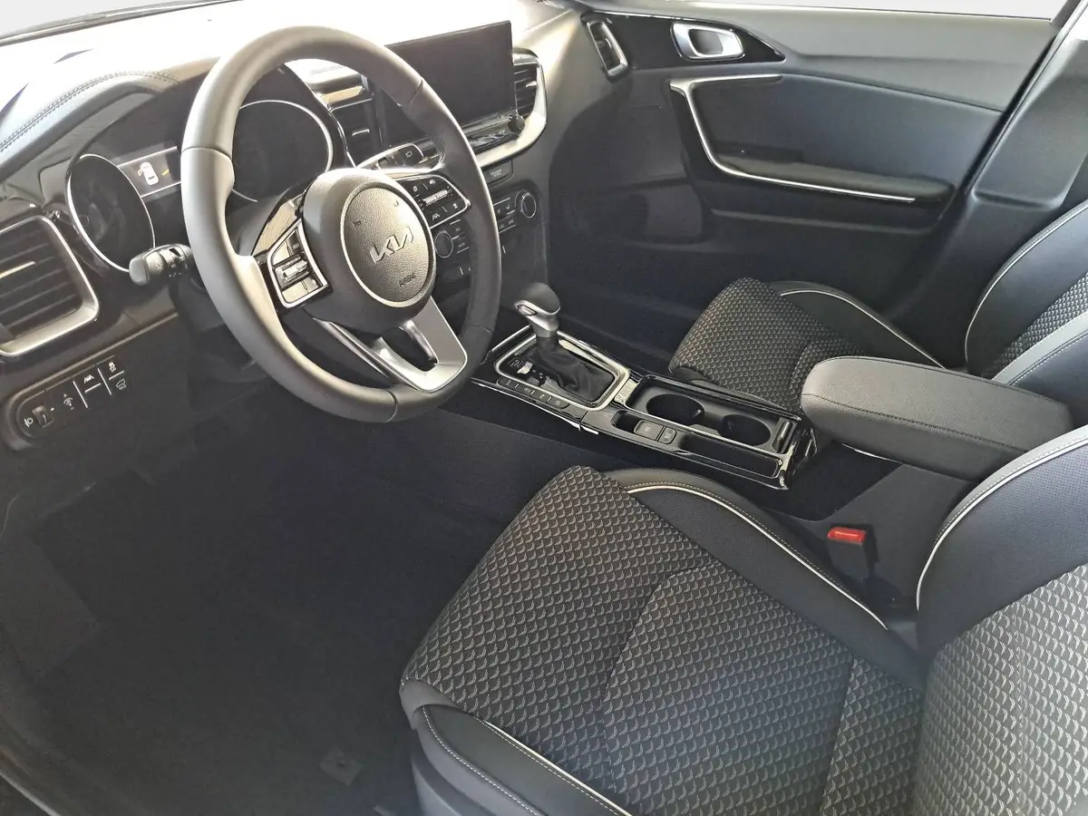 KIA XCEED 1.6 T-GDI 150 DCT SPIRIT MJ26 XCLUSIVE