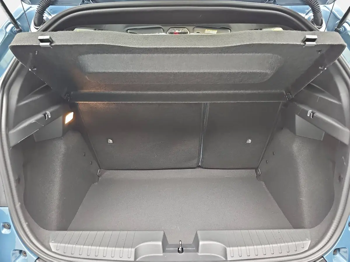 FIAT GRANDE PANDA HYBRID 1.2 EDCT LA PRIMA WINTER PAKET