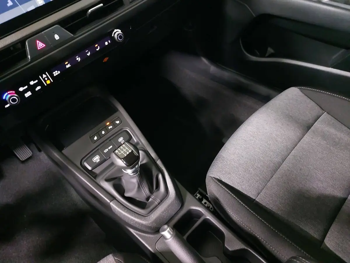 KIA STONIC 1.0 T-GDI 100 VISION MJ26 SITZH. NAVI