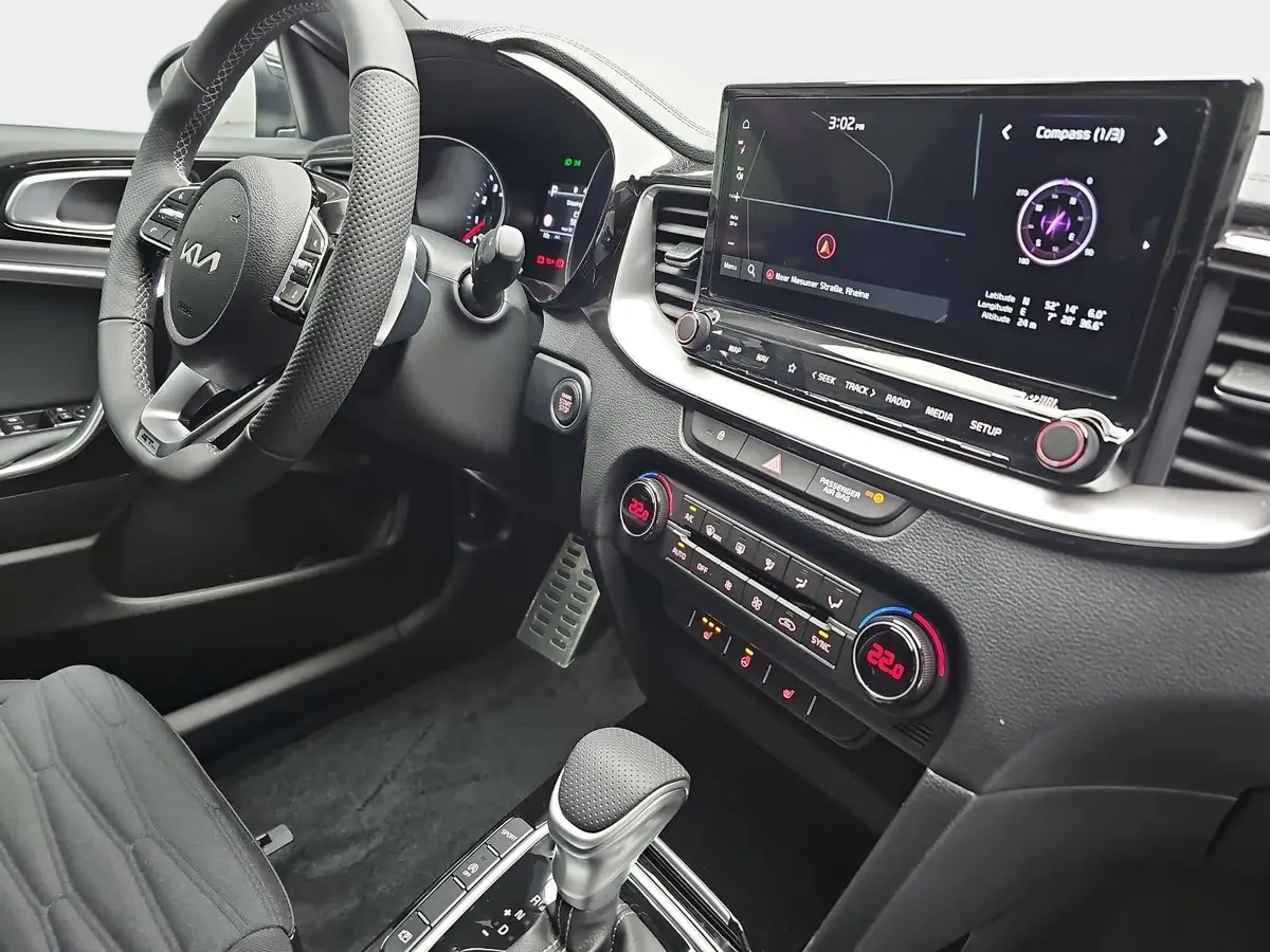 KIA EV3 81.4 KWH EARTH MJ26 WINTER BUSIN. UPGRADE DRIVEWISE-PARK DESIGN SOUND