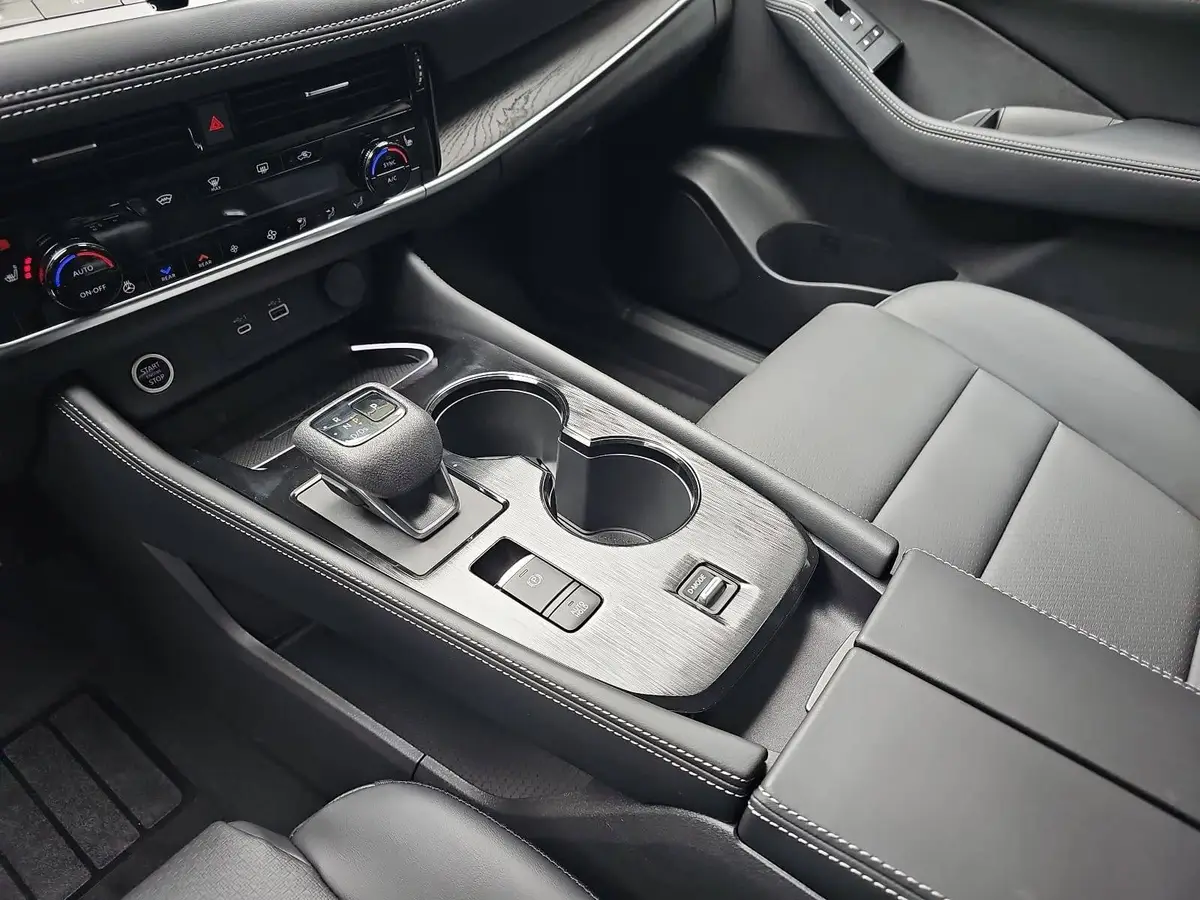 NISSAN X-TRAIL 1.5 VC-T MHEV AUTO. TEKNA PANORAMA BOSE 20ZOLL