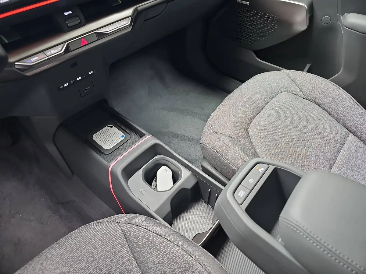KIA EV2 42.2 KWH EARTH MJ27 4SITZE WINTER-CON 22KW-AC TECHN DRIVEW-PARK DESIGN