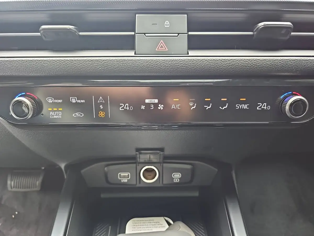 KIA XCEED 1.6 T-GDI 180 DCT SPIRIT MJ27 SOUND SITZ ADVANCED GLASDACH