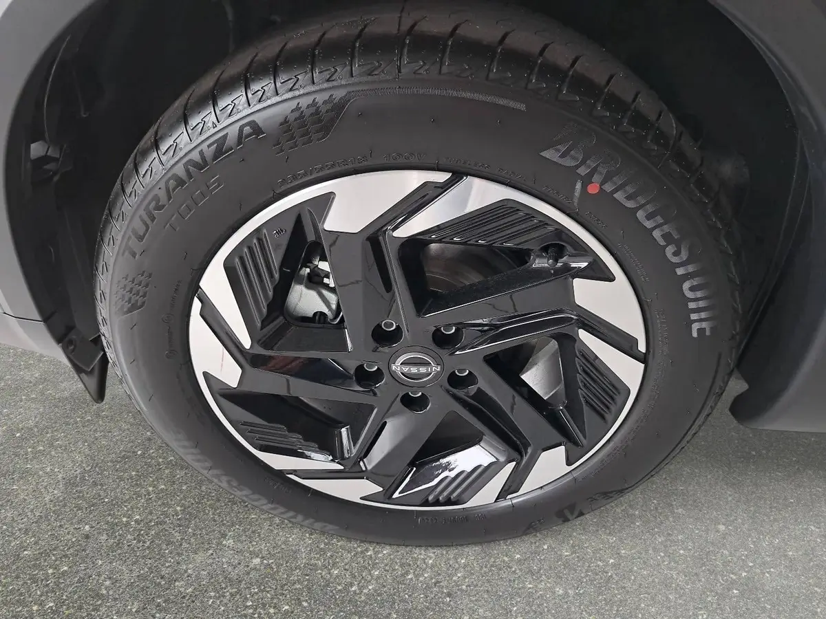 NISSAN QASHQAI 1.3 DIG-T MHEV AUTO. MJ27 N-CONNECTA WINTER EL-HECKKLAPPE PANO