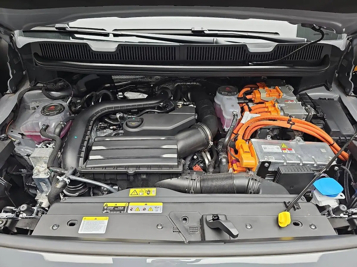 FORD TOURNEO CONNECT 1.5 EB AUTO. PHEV L2 GRAND TITANIUM NAVI LED KLIMA