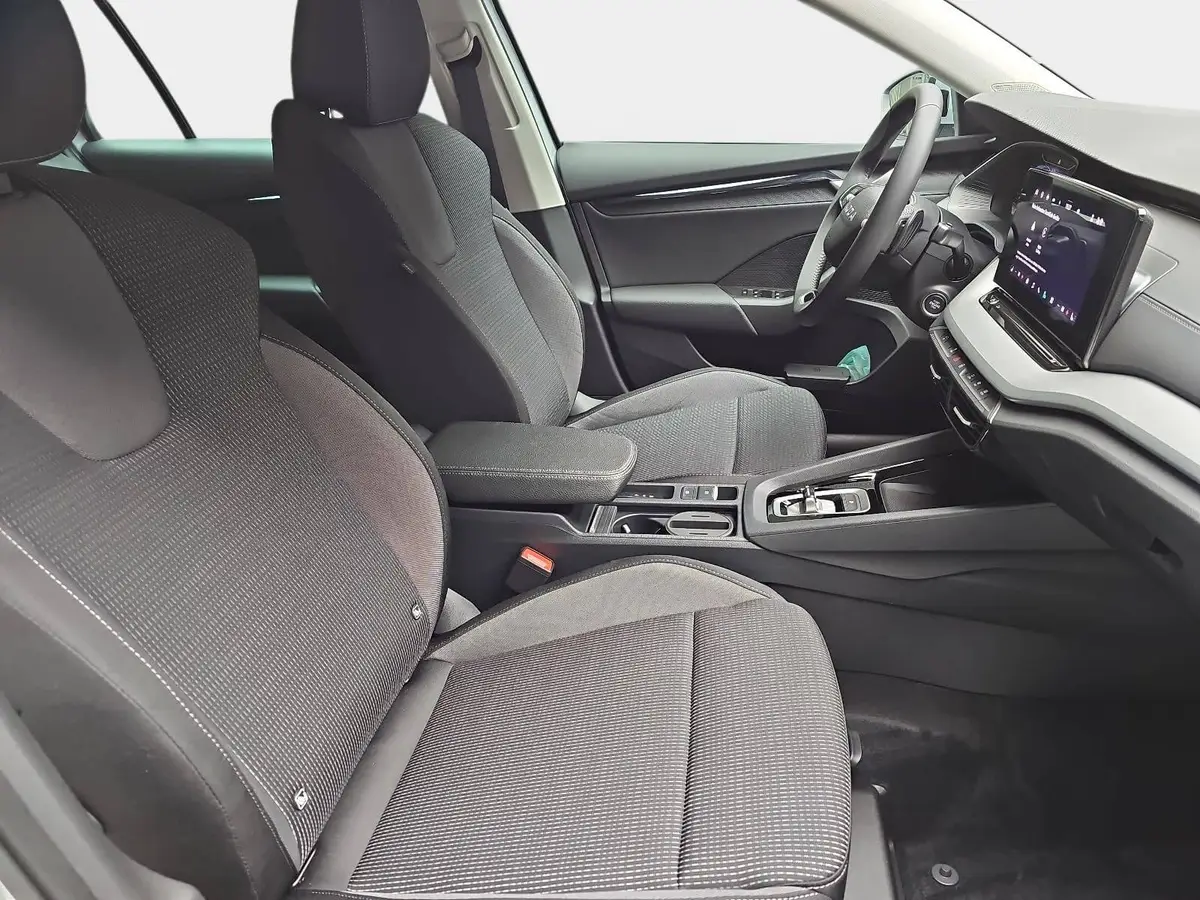 SKODA OCTAVIA COMBI 1.5 TSI DSG 130 JAHRE KLIMAAUTO LED SMARTLINK KAME