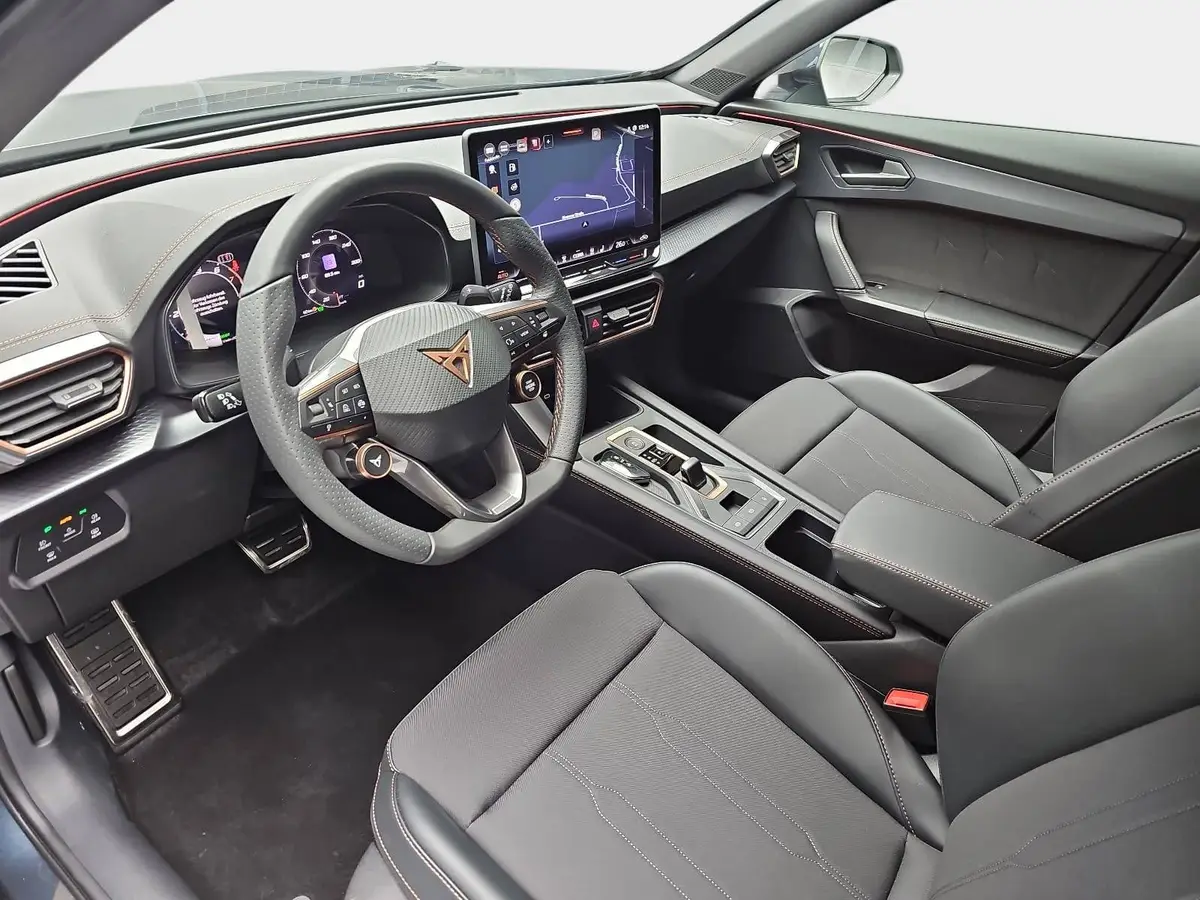 CUPRA FORMENTOR 1.5 ETSI DSG NAVI LED-MATRIX PANO EL.HECKK. ACC KA