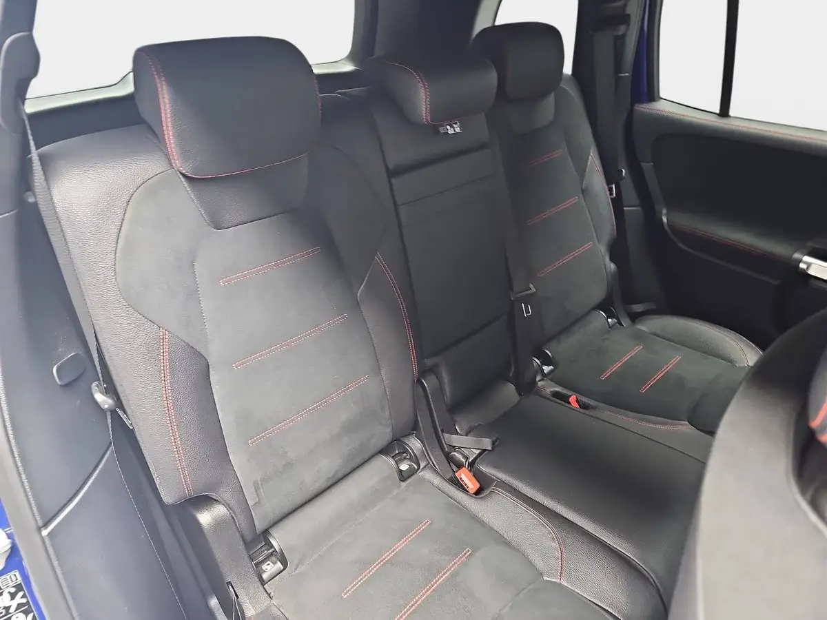 MERCEDES-BENZ GLB 200 200D AUTO. AMG-LINE AHK PANO LM