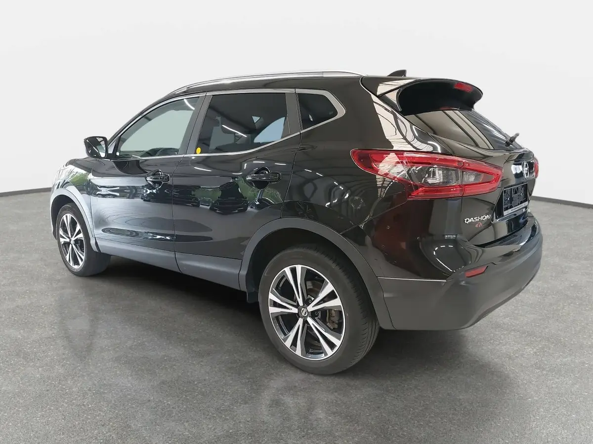 NISSAN QASHQAI 1.3 DIG-T 4X2