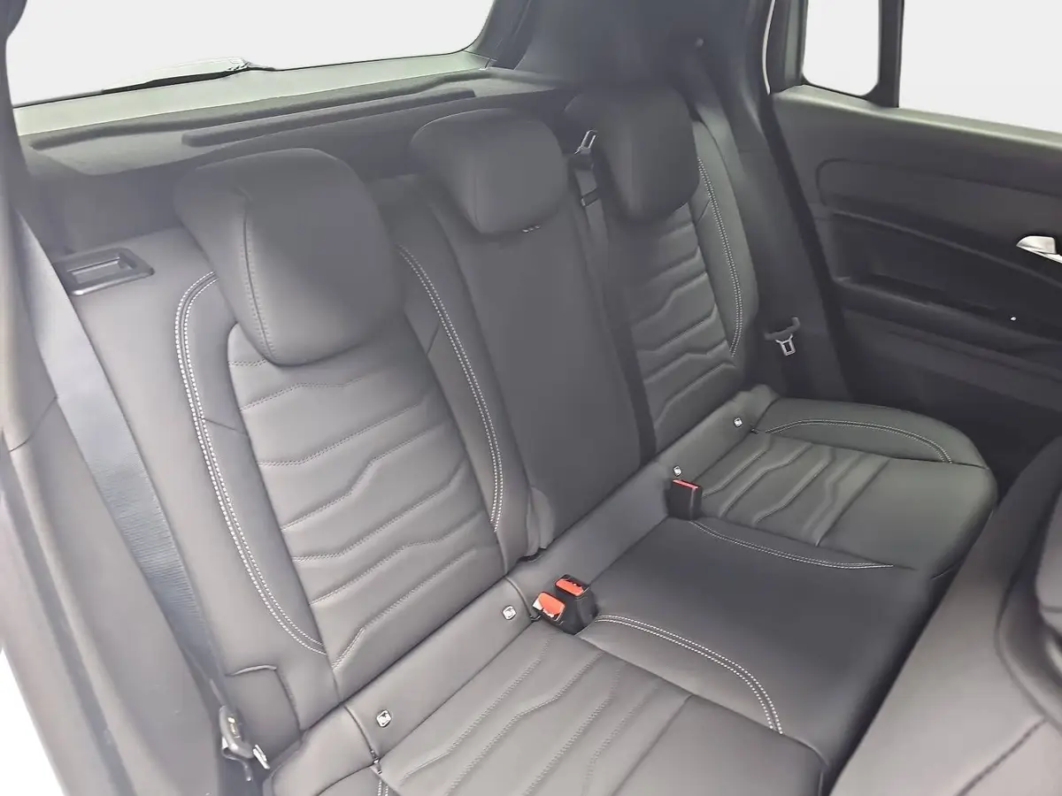 JEEP AVENGER ELEKTRO SUMMIT MJ26 LEDERSITZE INFOTAINMENT & KOMFORTPAKET