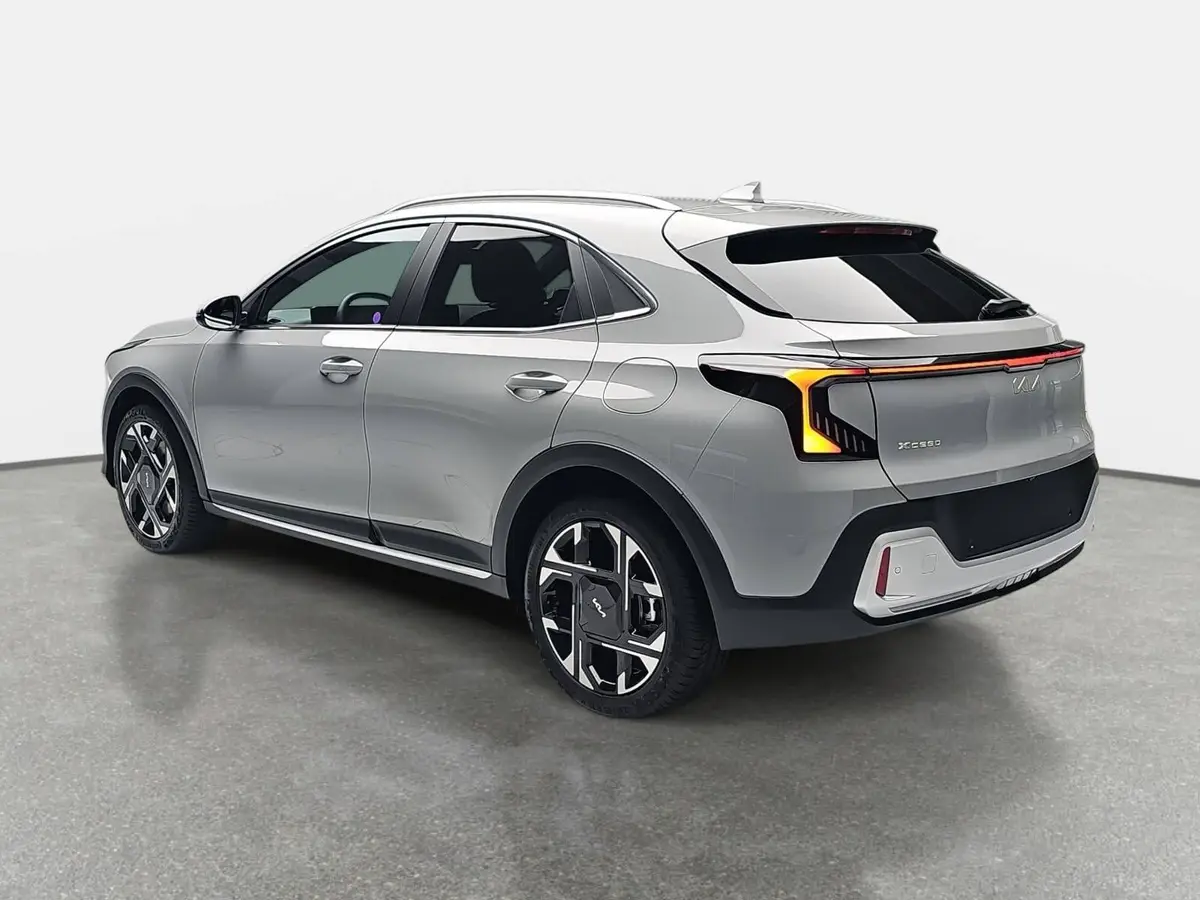 KIA XCEED 1.6 T-GDI 180 DCT SPIRIT MJ27 SOUND SITZ ADVANCED