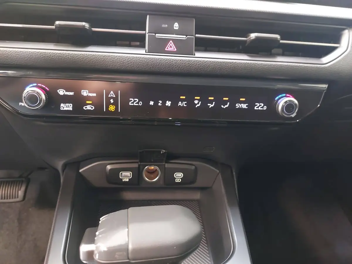 KIA XCEED 1.6 T-GDI 150 DCT VISION MJ27 KOMFORT-PRO