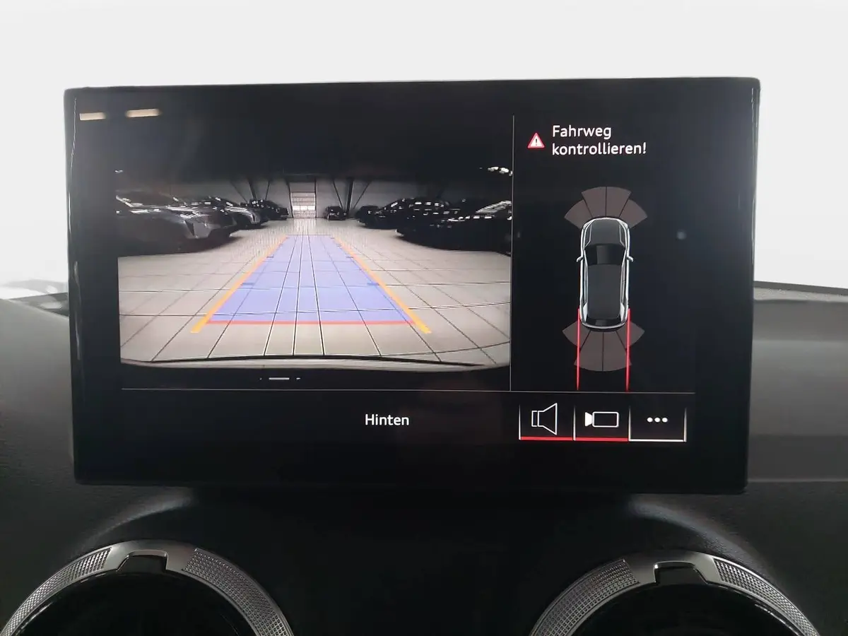 AUDI Q2 35 TFSI S-TRONIC S LINE NAVI LED ACC EL.HECKKL. WI