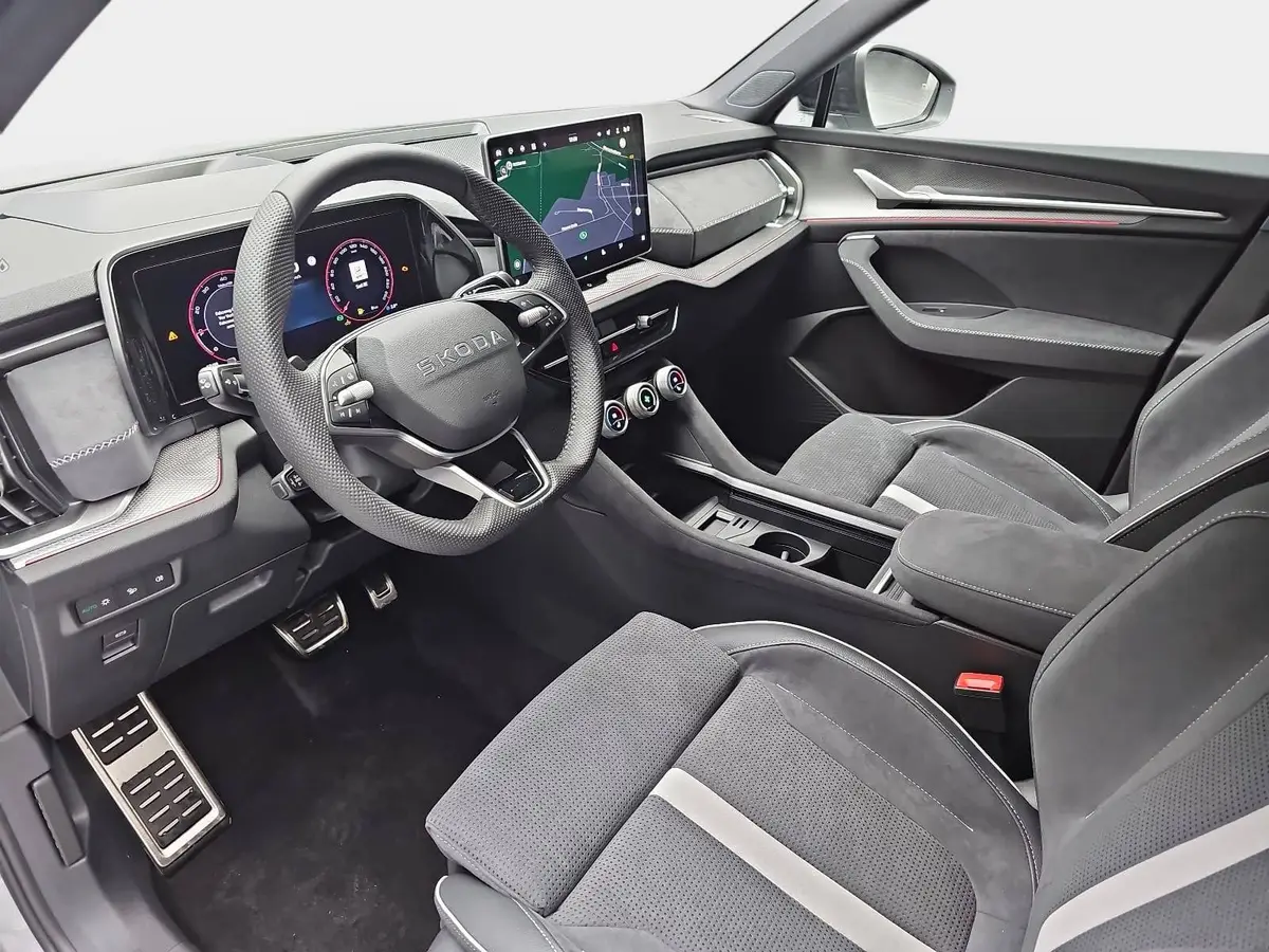 SKODA KODIAQ 2.0 TDI DSG SPORTLINE 4X4 NAVI LED ACC HUD 7-SITZE