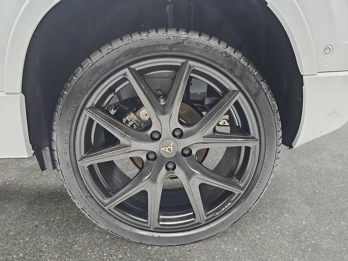 CUPRA ATECA 1.5 TSI DSG NAVI LED ACC PANO EL.HECKKLAPPE WINTER